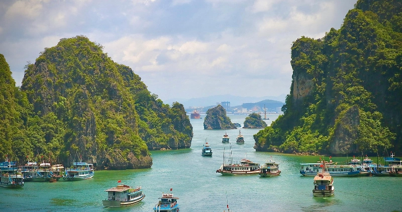 Ha Long Bay, Vietnam with tour boats