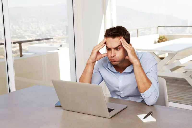 Expat stressed while trying to complete a Thai PND 90 return alone
